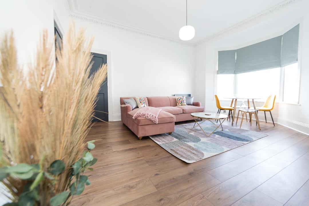Coastline Villas - Heart Of Redcar 1 & 2 Bed New Apartments, Ideal For Contractors And Holidayers מראה חיצוני תמונה